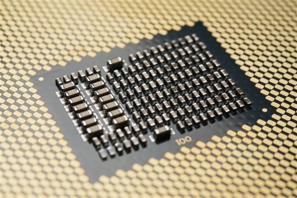 进入PCIe 40第11代Core IO技术升级速度提高了一倍以上图片