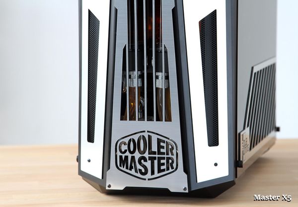 酷冷至尊Cooler Master Mastercase 5的暴强水冷图片