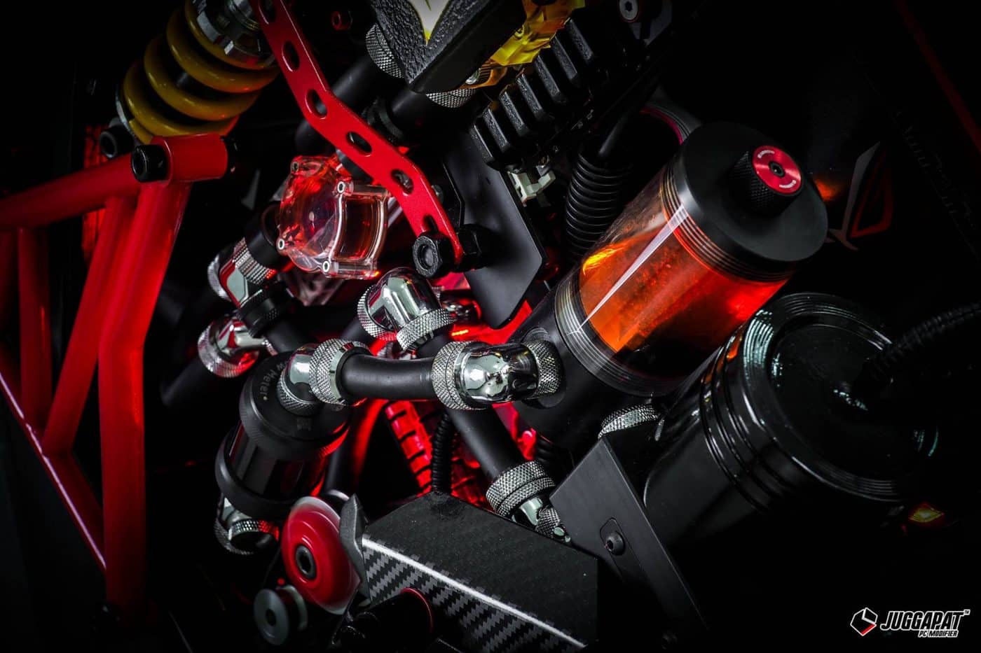 杜卡迪怪兽Ducati Monster PC Ultimate水冷机箱MOD图片