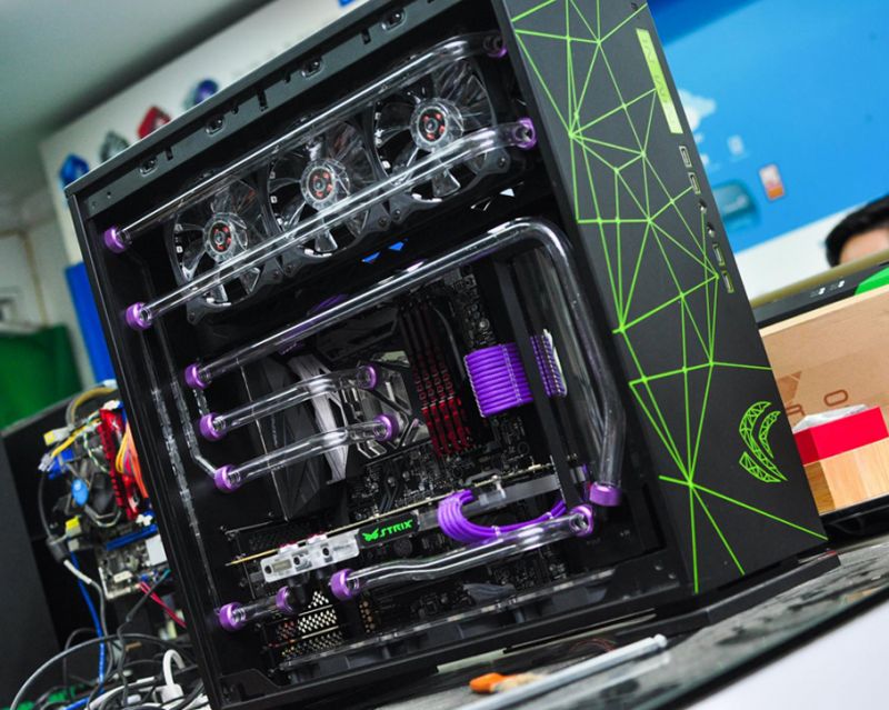 迎广INWIN 303 Nvidia Edition紫色水冷机箱方案图片